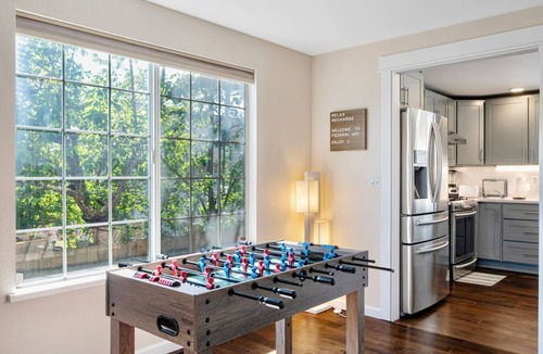 Federal Way House | Spacious 4BR Getaway | Grill, Patio & Game Table