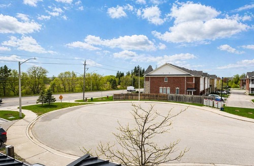 Richmond Hill House | Spacious 4BR Home | 3.5 Baths | Perfect for Families | Parking