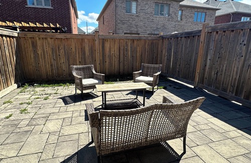 Richmond Hill House | Spacious 4BR Home | 3.5 Baths | Perfect for Families | Parking