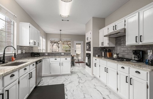Keller House | Spacious 4BR home Family Friends FIFA DFW - Keller