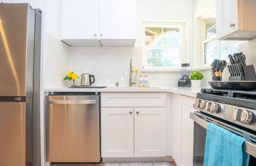 West San Jose House | Spacious 4BR Home Mins to Santa Clara & Tech Campuses