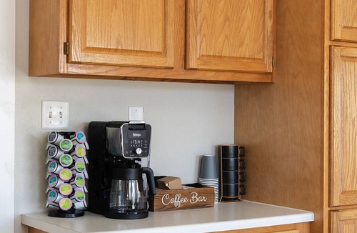 Waukee House | Spacious 4BR Home WiFi Family-Friendly Waukee