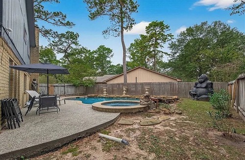 Panther Creek House | Spacious 4BR Home with Private Pool in The Woodlands