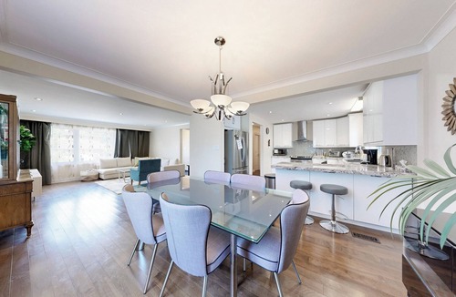 Willowdale House | Spacious 4BR House in North York Near Transit (Yonge & Sheppard)