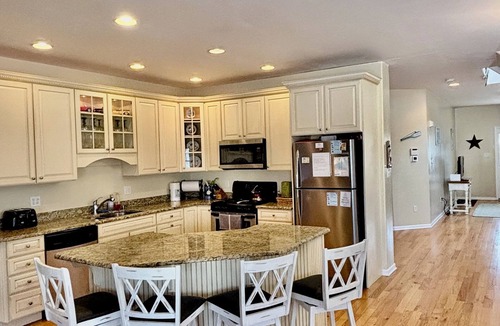 Wildwood Crest House | Spacious 4BR House w/Huge Deck