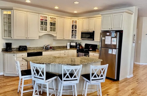 Wildwood Crest House | Spacious 4BR House w/Huge Deck