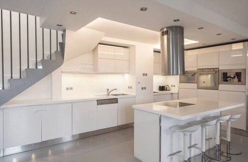 Montreuil Apartment | Spacious 4BR in Paris - 3 Baths - 10 Guests