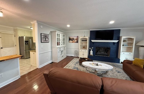Marion Lake Club House | Spacious 4BR Lake James Family Retreat/Golf Course/Views/Fire Pit/Gazebo