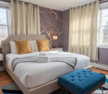 Hyde Square Apartment | Spacious 4BR Near Subway, Sleeps 8per Easy Access to Downtown Boston