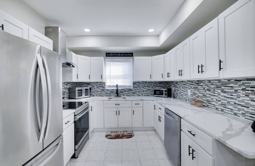 Weequahic Apartment | Spacious 4BR Newark Home – Family and Comfort