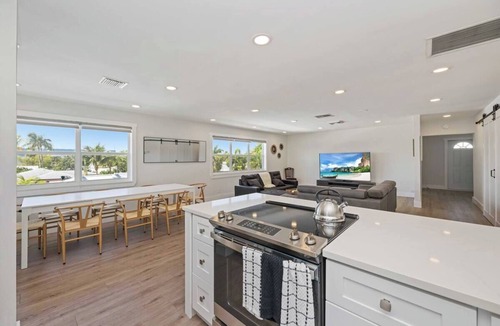 Riviera Beach Apartment | Spacious 4BR on Singer Island