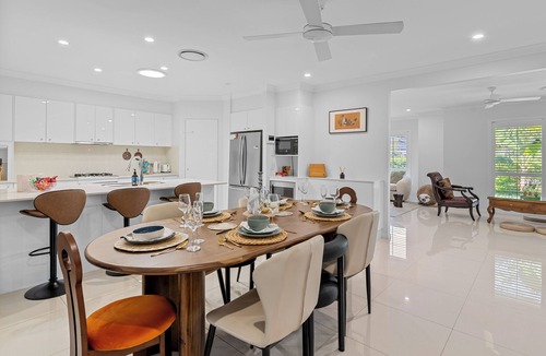 Burleigh Waters House | Spacious 4BR Poolside Escape