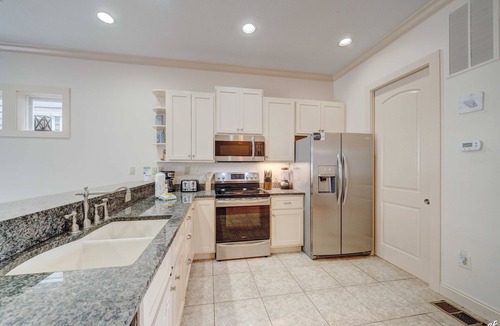 Crescent Beach House | Spacious 4BR, pool, 5min walk to beach