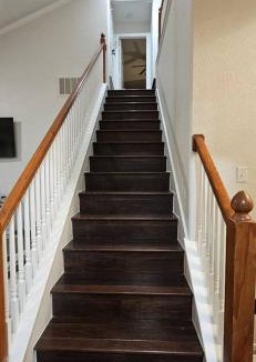 Kyle House | Spacious 4BR Retreat |Pool Table| Firepit & Hottub