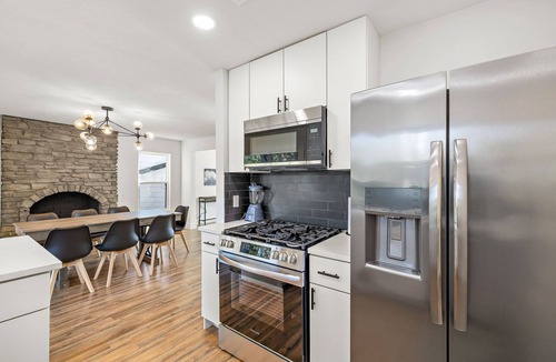 South Lamar House | Spacious 4BR South Austin Home Minutes to Downtown