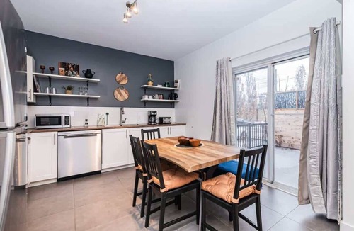 Mercier-Hochelaga-Maisonneuve Apartment | Spacious 4BR w/Parking & Metro