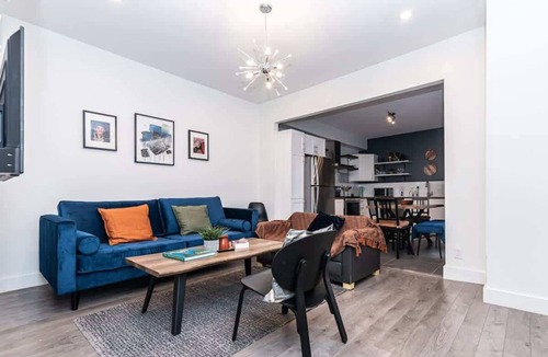 Mercier-Hochelaga-Maisonneuve Apartment | Spacious 4BR w/Parking & Metro