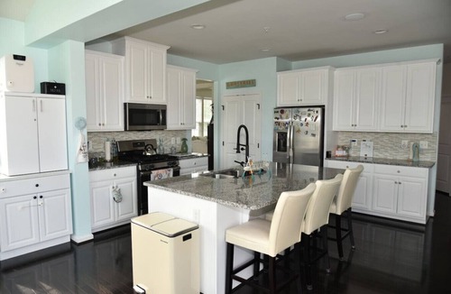 Bennsville House | Spacious 4BR w/TVs in Room + Patio/Free Parking
