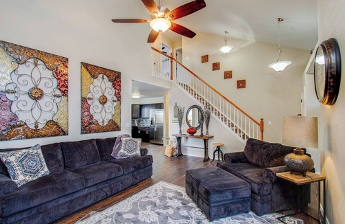 Southeast Colorado Springs House | Spacious 4BR w/EV Charger & Hot Tub