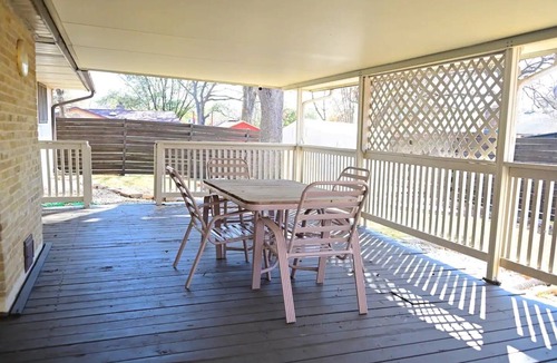 Universal City House | Spacious 4BR w/Pool & Game Room Near Randolph AFB Extended Stay