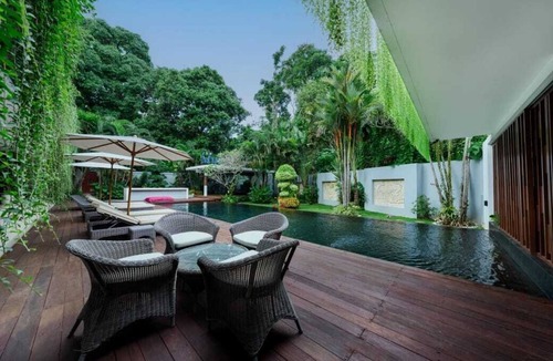 Kediri Villa | Spacious 5 Bedroom Villa Pantai Nyanyi Bali with 5 star facilities near beaches