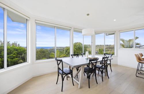 Whale Beach House | Spacious 5-Bed Beach House with Ocean View