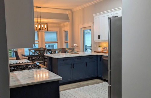 North Fort Myers Other | Spacious 5-bedroom farmhouse with AC, fitness room in charming North Fort Myers