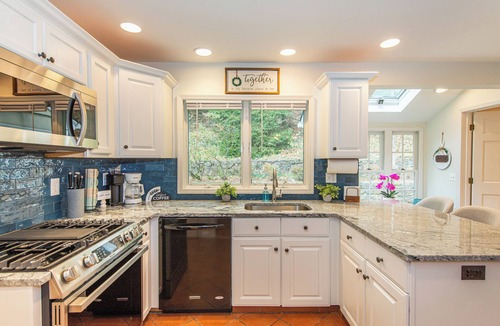 Upper Montclair House | Spacious 5-Bedroom 6 Bed House In Gorgeous Upper Montclair with AC, Theater Room