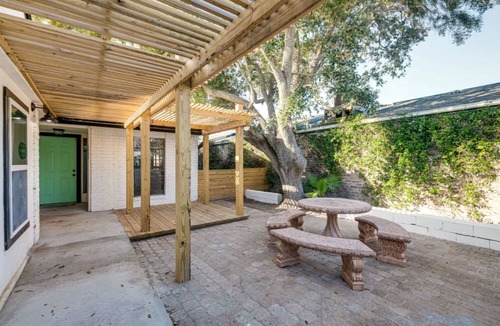 Flour Bluff House | Spacious 5-bedroom house with a Bayfront view in Corpus Christi