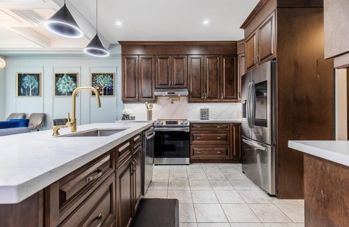 Niagara Falls Villa | Spacious 5-bedroom villa with WiFi and AC in amazing Niagara Falls