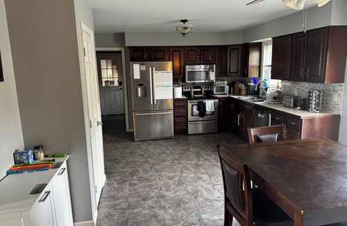 Montoursville House | Spacious 5-bedroom house in wonderful Montoursville with AC, fitness room