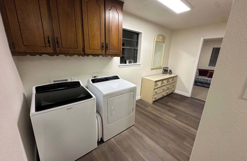 Muenster House | Spacious 5-bedroom, 2-bath retreat that comfortably hosts up to 12 guests. Unwind along Dry Elm Creek, soak in the wide-open skies, and explore nearby Muenster—home to charming local dining, 4R Ranch Vineyards, and Turtle Hill Golf Course.
