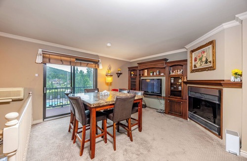 Piedmont Apartment | Spacious 5 Bedroom Apartment near Saint-Sauveur