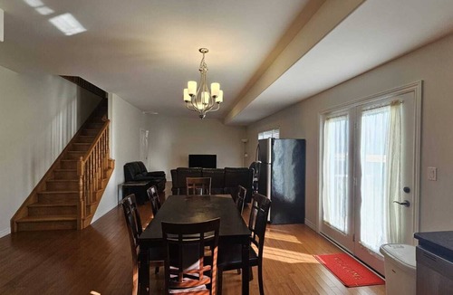 Belleville House | Spacious 5-bedroom house with AC, WiFi in brilliant Quinte West