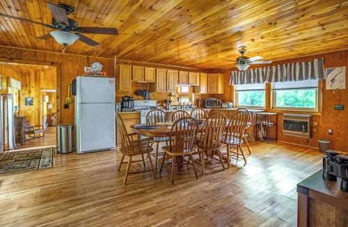 Hammond Cabin | Spacious 5 Bedroom Cabin Riverfront/Black Lake Access