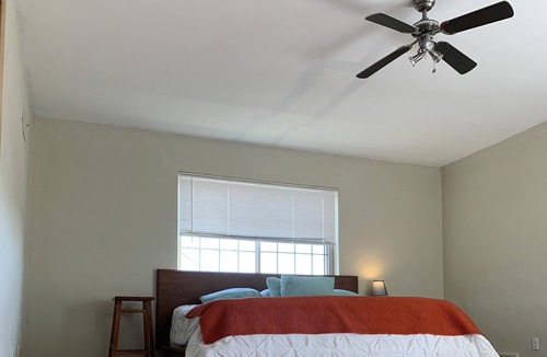 Lindenwood Park Condo | Spacious 5-bedroom condo with AC and WiFi in beautiful St. Louis
