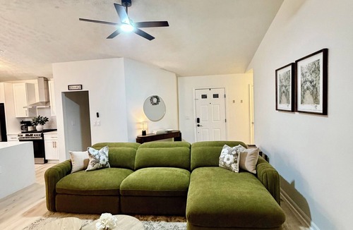 Norcross House | Spacious 5-bedroom, fully remodeled gem nestled in charming Norcross