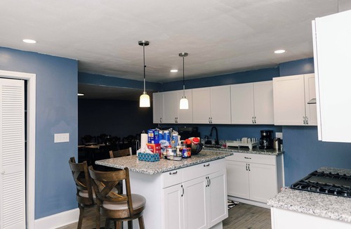 High Point House | Spacious 5-bedroom house in beautiful High Point with AC