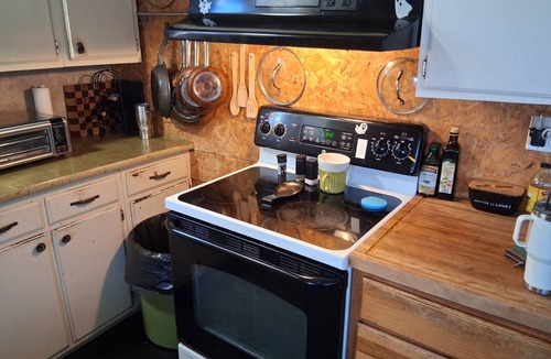 Brownwood House | Spacious 5-bedroom house with AC in wonderful Brownwood