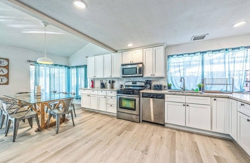 Winchester House | Spacious 5-bedroom house with pool
