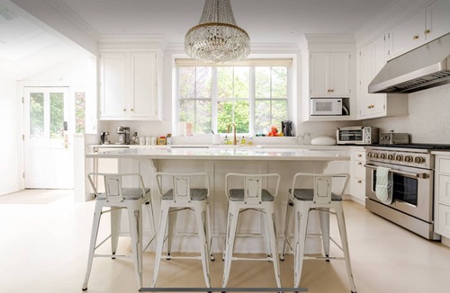 Montclair House | Spacious 5-bedroom house with pool and two office rooms in charming Montclair