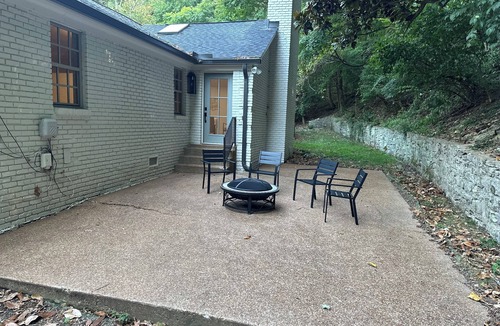 Forest Hills House | Spacious 5-bedroom house in lovely Nashville with AC, WiFi