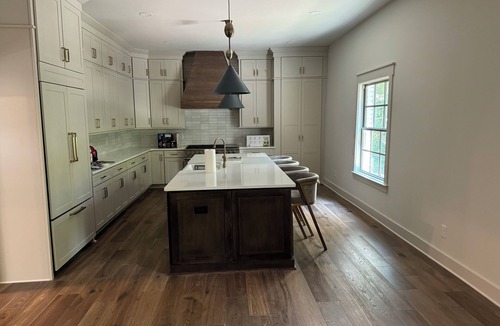 Forest Hills House | Spacious 5-bedroom house with a gourmet kitchen and AC in welcoming Nashville