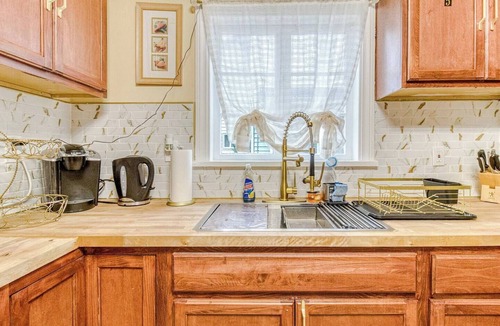 Rochester House | Spacious 5-bedroom house in gorgeous Rochester with AC