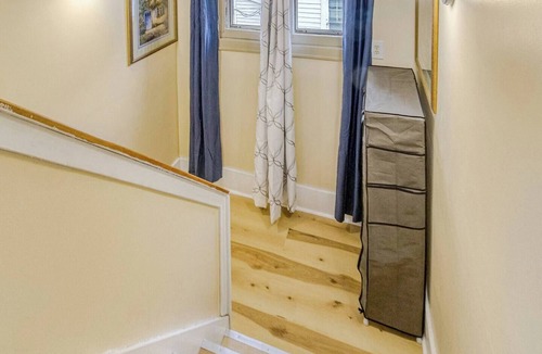 Rochester House | Spacious 5-bedroom house in gorgeous Rochester with AC