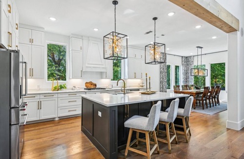 Sunnyvale House | Spacious 5 Bedroom House 25 min from Dallas -nMODERN & HUGE