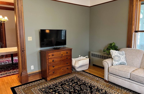 Brandon House | Spacious 5-bedroom home in downtown Brandon