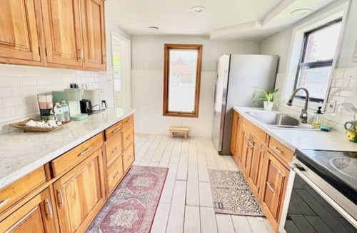Amherst House | Spacious 5-bedroom house in lovely Amherst with Central AC,
