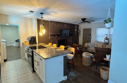 Fairview Shores House | Spacious 5-bedroom house in charming Orlando with AC
