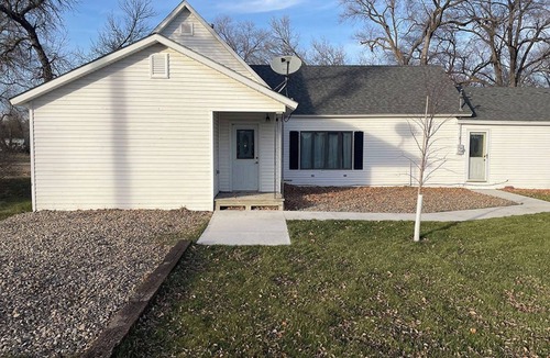 Boyd County House | Spacious 5-bedroom house with WiFi, AC in charming Lynch